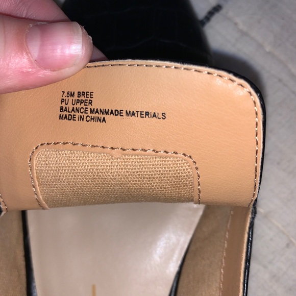 Dolce Vita Black snakeskin mules - Picture 3 of 4